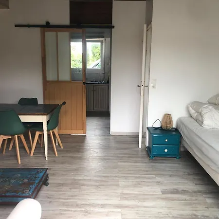 Lau Anaiak Kwatera prywatna